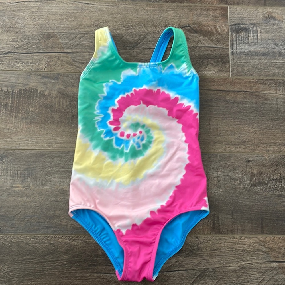 Lands End girls bathing suit. Size 5